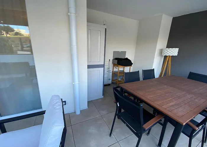 06Ba - New Apartment 300M From The Beach