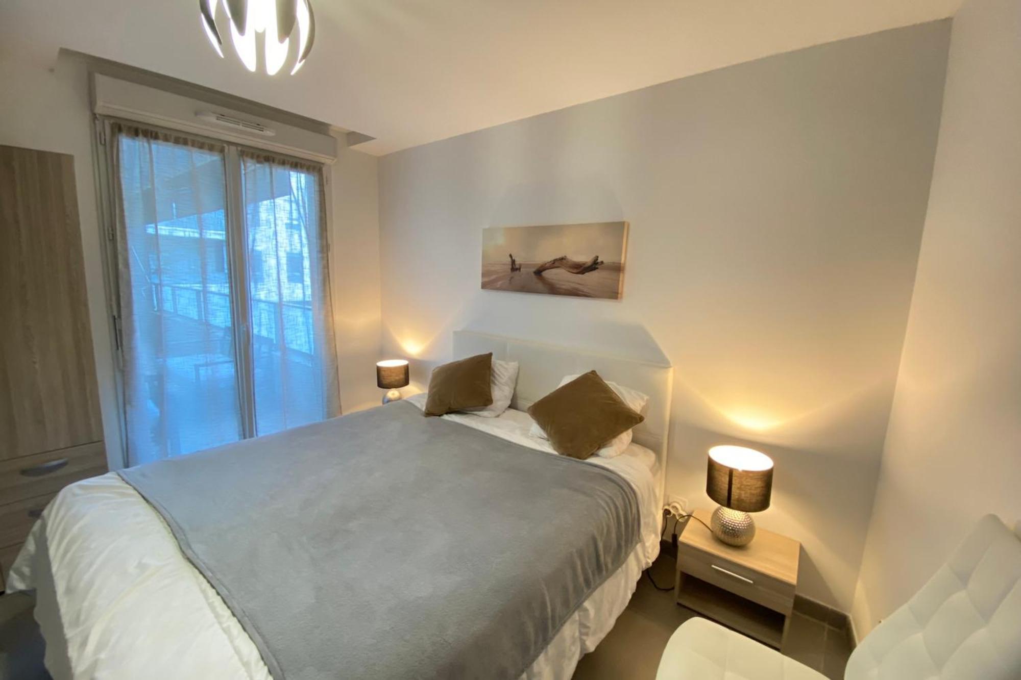 Apartment 06ba - New 300m From The *