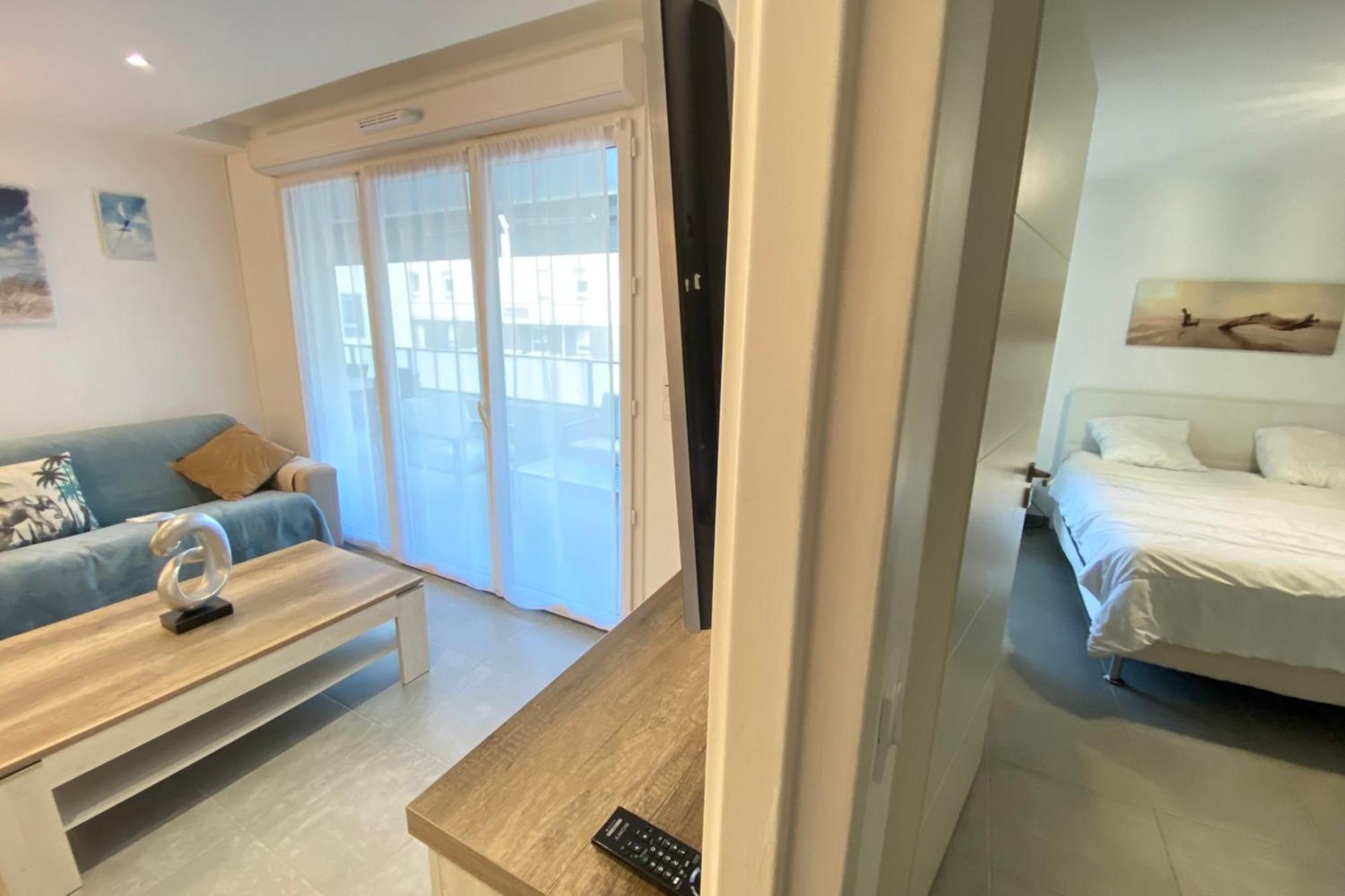 06ba - New 300m From The Apartment